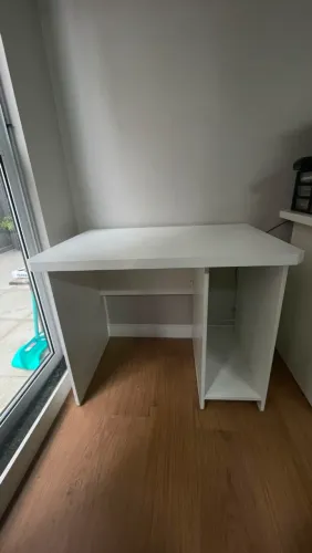 Mesa para computador em MDF