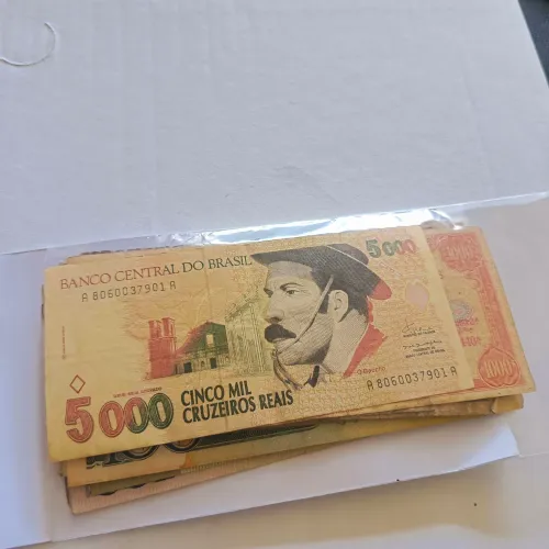 29 cédulas 5 de réis e1 gaúcho outra abobrinha e cruzeiros