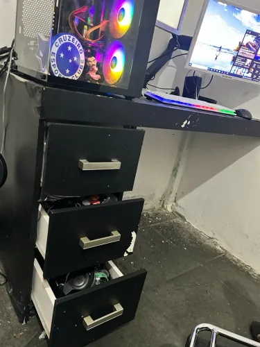 Escrivaninha para PC