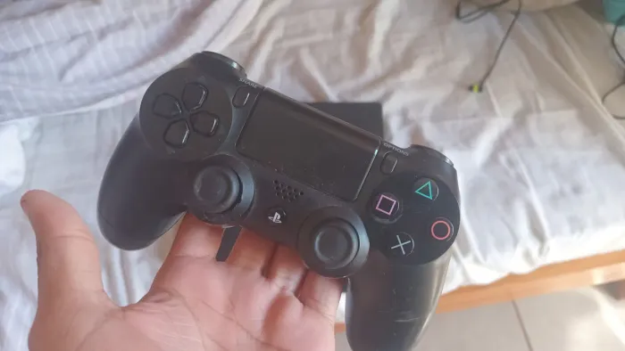 Ps4 Slim 1 tb+ 1 controle original 