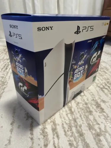 PS5 C/LEITOR + 2 JOGOS (NOVO)