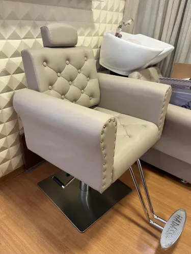 Conjunto lavatório + cadeira