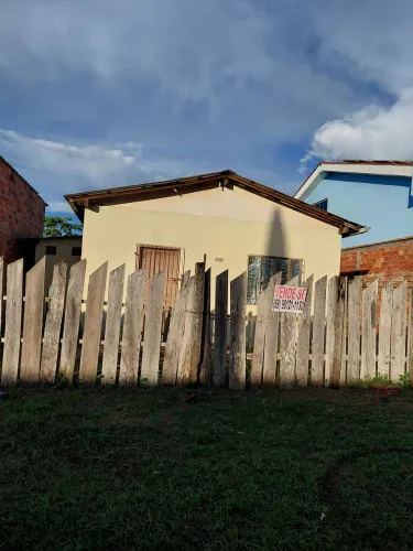 Venda de uma Vila com 3 apartamentos