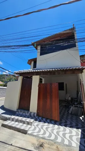 Casa em Xerém vendo ou troco por sitio pega carro como parte do pagamento