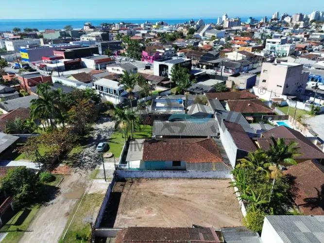 Terreno para Venda em Matinhos, Centro