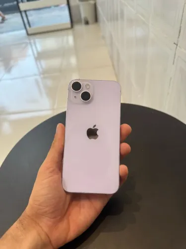 iPhone 14 128GB | - Bateria 88% Nota e 2 capinhas. Parcelo até 18x no cartão de crédito.