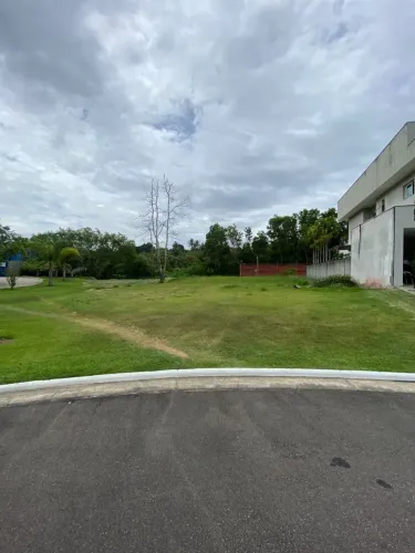 Lote Plano- RARIDADE- Jardins Veneza- 604 m², ao Lado da Reserva.