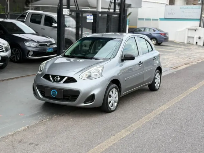 Nissan March S 1.0 12V Flex 5P 2016