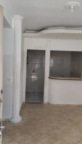 Casa condomínio 2 qts,sl,coz, área,vaga de garagem