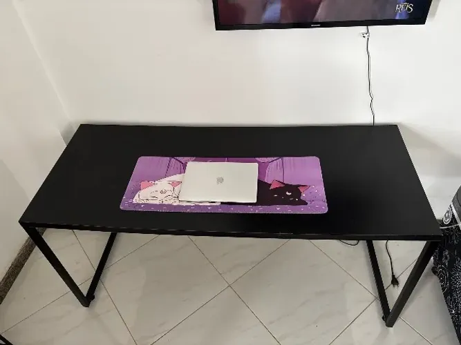 Vendo escrivania preta 