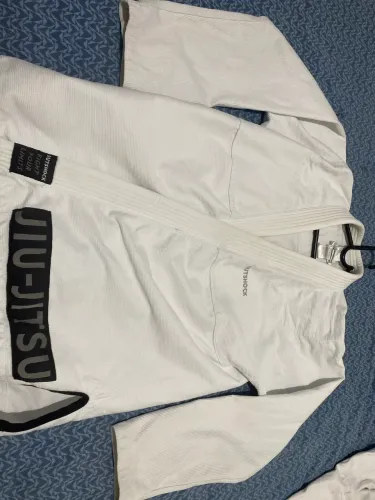 Vendo um kimono