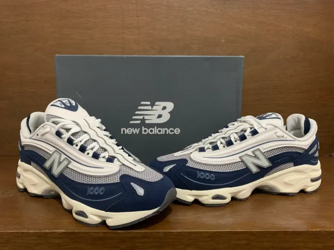 New Balance 1000