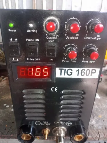 MÁQUINA DE SOLDA TIG