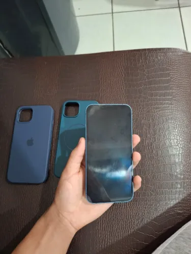 iPhone 13