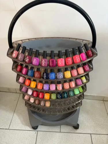 Carrinho de esmaltes