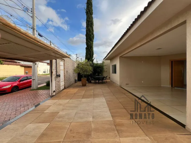 Casa à Venda no Jardim América 3 Suítes, 494 m² de Terreno, 4 Vagas
