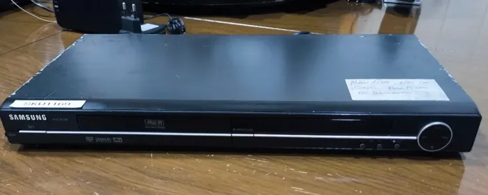 Gravador de DVD Samsung DVD-R130 - para peças - não liga