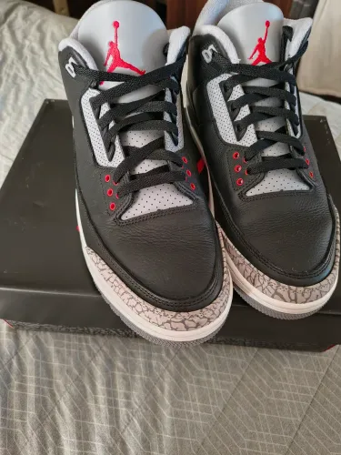Tênis Nike Air Jordan 3 OG Black Cement tamanho 43