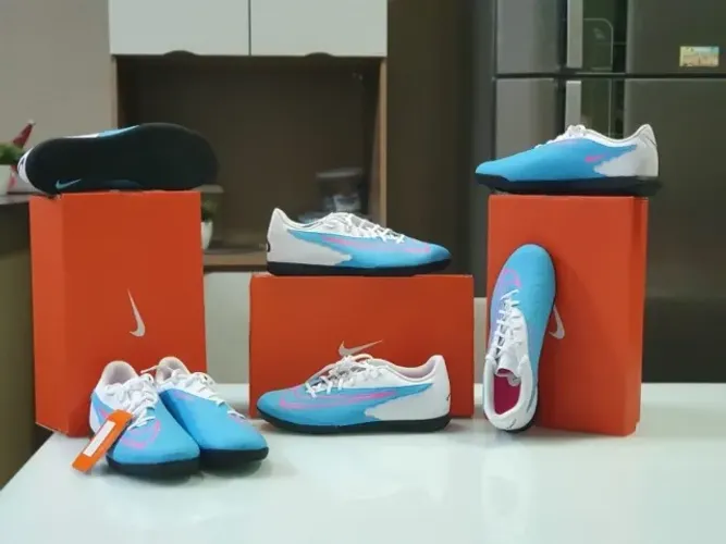 Chuteira Futsal Nike Phantom GX