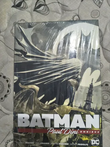 Omnibus Batman por Paul Dini 