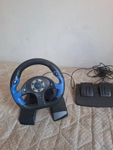 Volante e pedal para console ps3 ps2