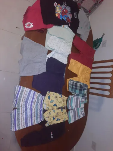 Lote de roupa menino 1 a 5 anos.