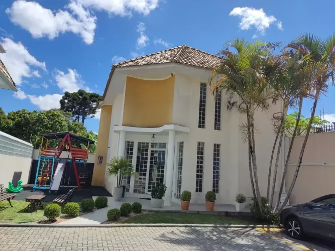 Sobrado  / Triplex no Boa Vista - Curitiba - PR