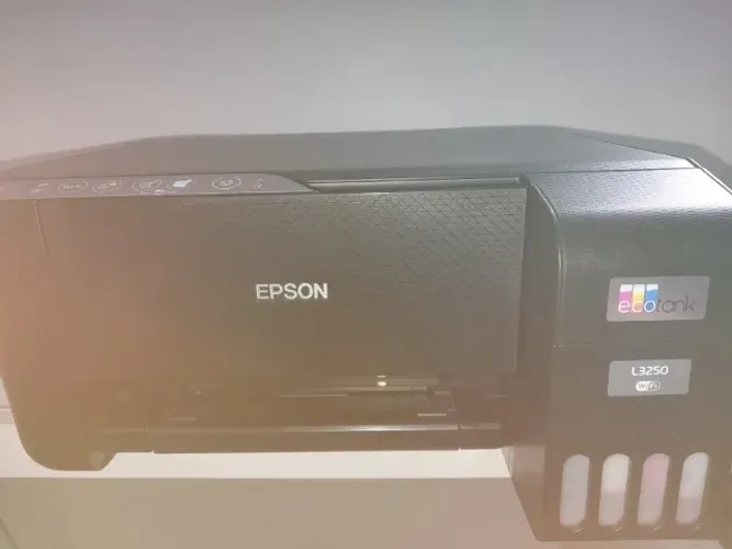 Impressora Multifuncional Epson Ecotank L3250 Wi-fi Preta - usada