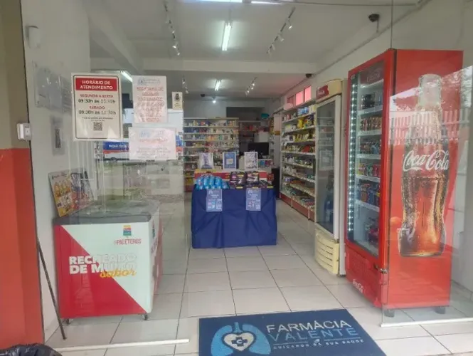 FARMÁCIA À VENDA EM FRENTE À UPA DO BOQUEIRÃO - CURITIBA