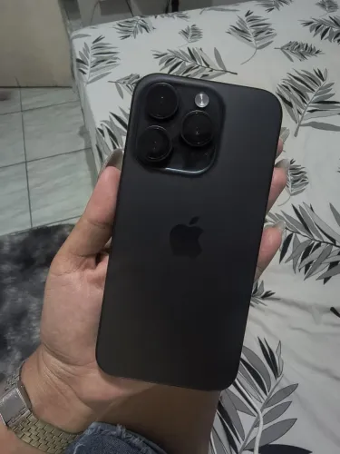 iPhone 15 pro 128gb