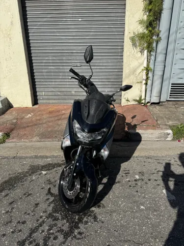 Yamaha NMAX 160cc - Moto de Leilão (Recuperação de Sinistro)