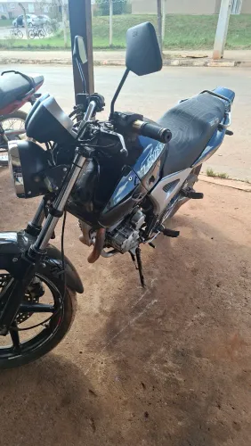 Cb twister 250 2003