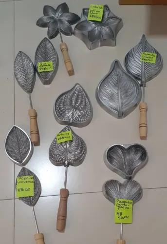 Frisador para flores em EVA e tecido