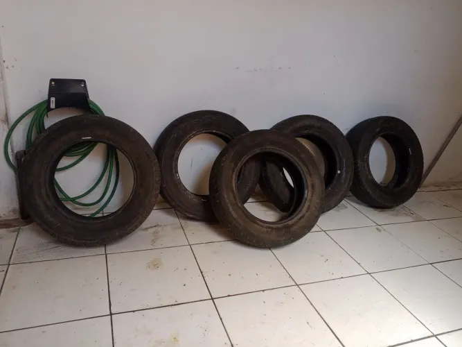 5 pneus 215/65 R16