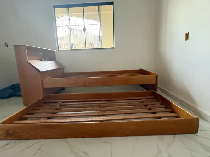 VENDE- SE CAMA