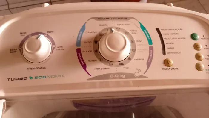 Máquina de lavar roupa, 8.0 kl com defeito no mecanismos, correia e motor ok