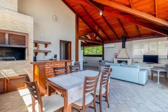 Cobertura duplex com vista mar e piscina privativa Jurerê-Florianopolis-SC