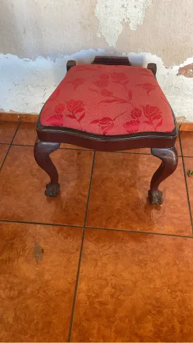 Banqueta de Cadeira Antiga
