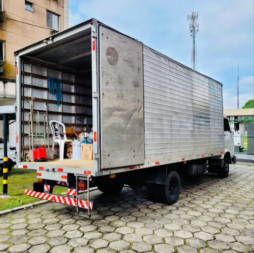Frete (Caminhões disponíveis)