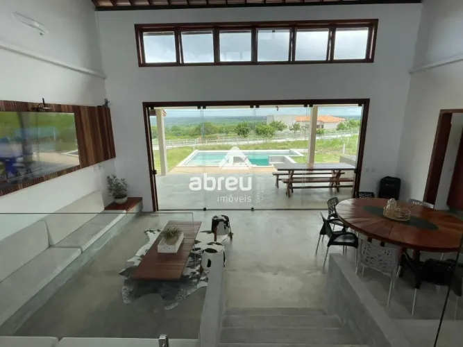 Casa Luxuosa à Venda em Monte Alegre
