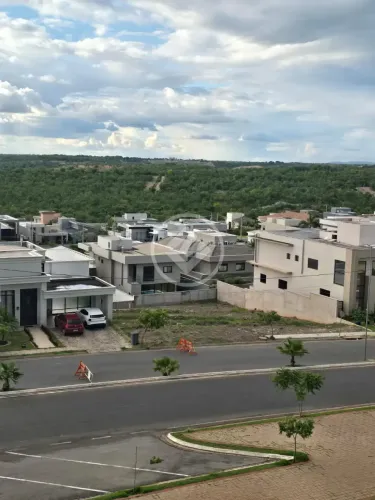 TERRENO NO CONDOMINIO VILLA JARDIM codigo: 266951