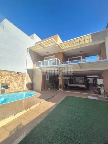 Excelente Casa Duplex condomínio Golden Village 3 quartos, sendo 3 suites medindo 238m²