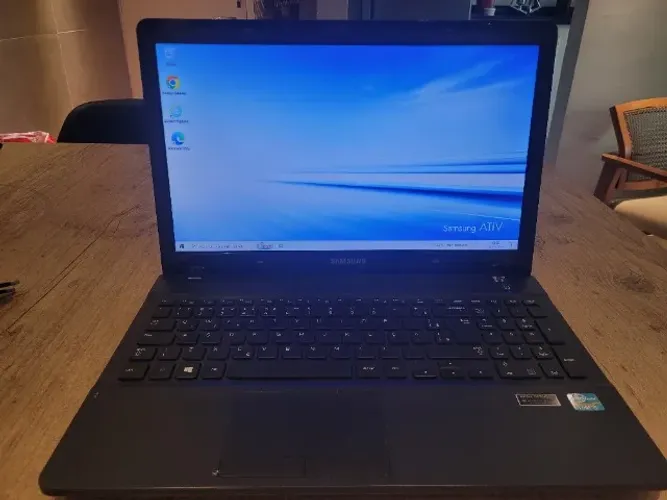 Notebook Samsung ATIV BOOK 2 - HD 1 Gb - 8 Gb de RAM