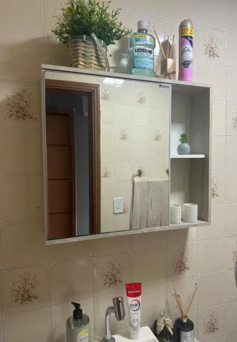 Gabinete banheiro usado