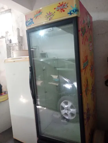 Geladeira expositora