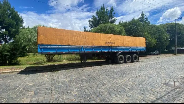 Carreta Ls graneleira ano 99