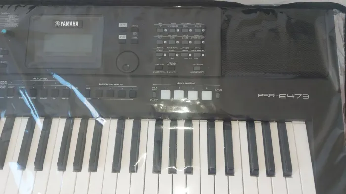 Teclado Yamaha PSR-E473