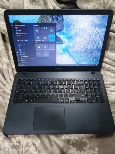 Notebook Samsung modelo novo