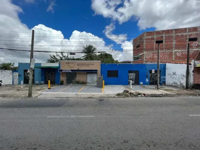 Ponto comercial/Loja/Box para aluguel com 45 metros quadrados no Itaperi