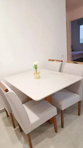 Mesa 4 cadeiras